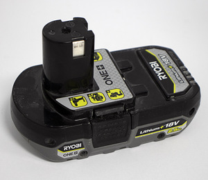 Ryobi aku 18v 2.5ah (2 foto / 2)
