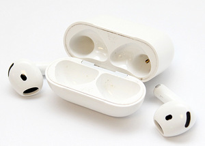 Apple AirPods 4 ANC (2 фото из 2)