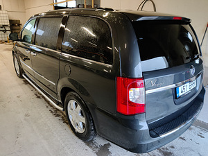 Lancia voyager 2.8CRD GOLD STOW&GO (2 foto / 10)