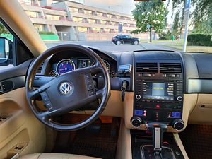Volkswagen Touareg 3.0 V6 165kW (8 foto / 15)