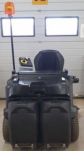 Kärcher / VACUUM SWEEPER KM 105/100 R Bp (3 foto / 9)