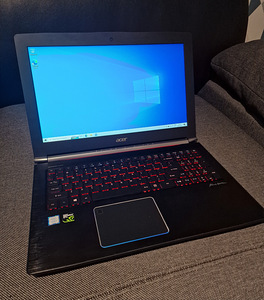 Acer Aspire V Nitro (i7, gtx 1060 ,16gb ram) (1 foto / 6)