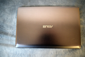 ASUS X202E, сенсорный экран, i3, SSD 250 GB, Win 11 (8 фото из 10)