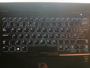 Intel i7, DELL, 8 GB, uus SSD, taustvalgustusega klaviatuur (5 foto / 6)