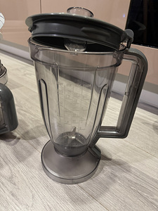 Кухонный комбайн Bosch (3 фото из 6)
