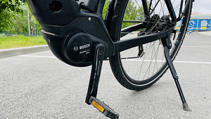 Elektriratas Cube Touring Hybrid ONE 400 must-sinine 50 cm (6 foto / 10)