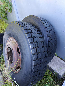 Rehvid 315/80 R22.5 veljedel (1 foto / 3)