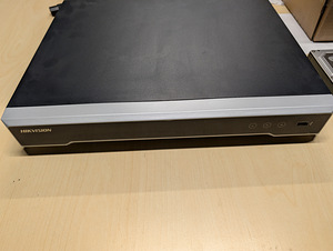 Hikvision NVR + 8 Hikvision/Dahua 2K/4K (2 foto / 5)