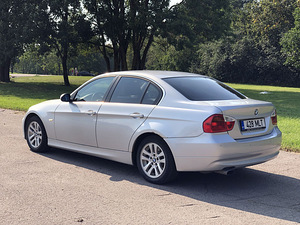 BMW 318i 2.0 105kw 2008 (5 foto / 13)