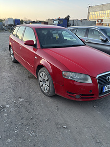 Audi a4 2.5tdi (3 foto / 7)