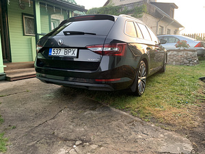 Skoda Superb Laurin & Klement 2.0 R4 TDI 110kW (2 foto / 3)