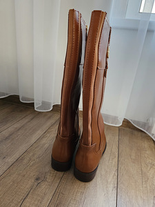 Uued Tommy hilfiger saapad (3 foto / 3)