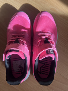 NIKE TOSSUD S.32 (2 foto / 5)