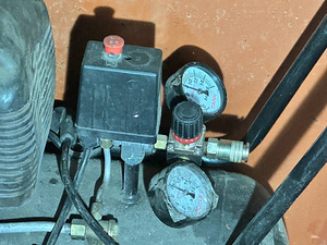 Kompressor Stanley Fatmax 50L, õliga 2,5Hj (3 foto / 3)