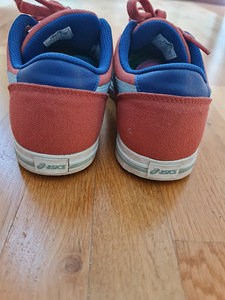 Теннисные туфли Asics, размер 38 (3 фото из 3)