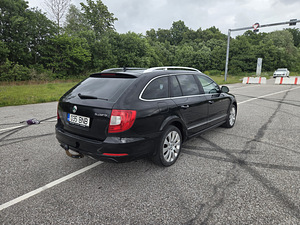 Skoda superb 2011 2.0 125kw (3 foto / 12)