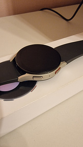 Samsung Galaxy Watch 5 Silver 40mm LTE (1 foto / 4)