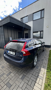 Volvo v60 (3 foto / 6)