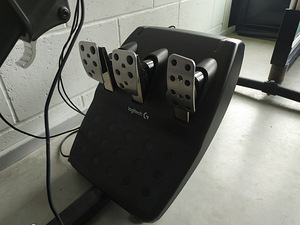 Playseat rallitool ja Logitech G920 rool (7 foto / 7)