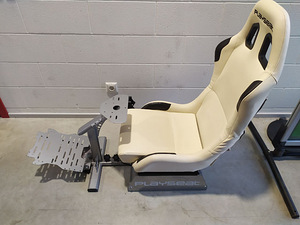 Playseat rallitool koos käigukangi hoidjaga (6 foto / 6)