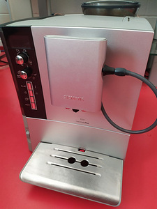 Siemens täisautomaatne kohvimasin (1 foto / 3)