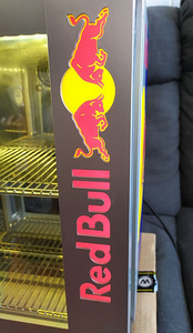 Холодильник Red Bull (7 фото из 8)