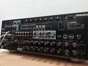 7.1 Yamaha RX-V1067 kodukino ressiiver (3 foto / 10)