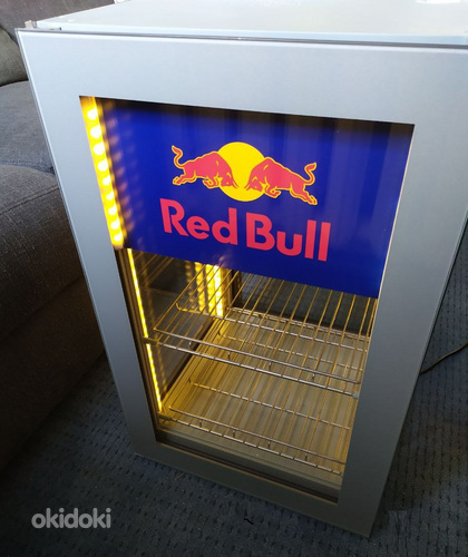 Эксклюзивный стеклянный холодильник RED BULL (фото #2)