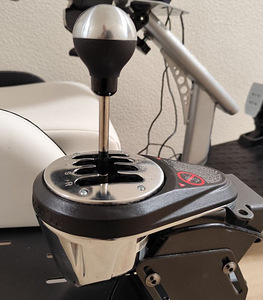 Рычаг переключения коробки передач Thrustmaster T8HA (2 фото из 3)