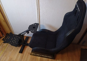 Playseat Alcantara rallitool (4 foto / 4)