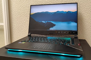 15" Asus ROG Strix i9, 32GB, 3070Ti, 1TB ноутбук (2 фото из 10)