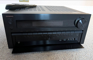 7.2 ресивер Onkyo TX-NR818 (2 фото из 3)