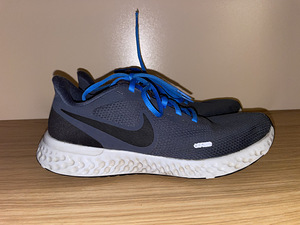 Nike tossud