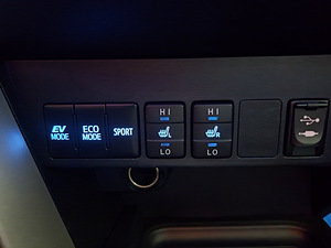 Autorent Rav4 COMFORT Hybrid/LPG BOLT FORUS UBER (10 foto / 10)