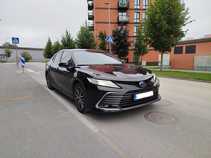 Autorent Camry 2022 HYBRID/LPG COMFORT BOLT FORUS UBER TAKSO (2 foto / 10)