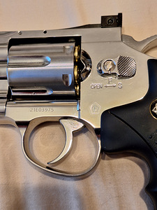 ASG Dan Wesson 6" 4,5mm steel BB CO2 õhkrevolver (5 foto / 7)