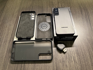 Samsung S22 128GB (2 foto / 5)