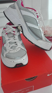 Кроссовки nike 36.5 (2 фото из 4)