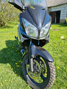Suzuki V-Strom DL 1000 (3 foto / 10)