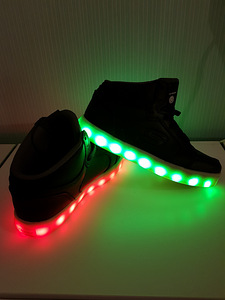 SKECHERS Energy Lights - LED tossud s 36 (1 foto / 9)