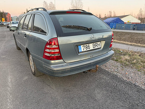 MERCEDES-BENZ C 200 CDI (4 foto / 10)