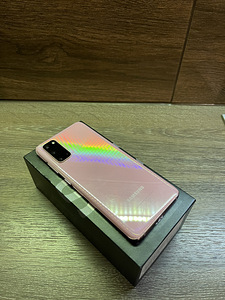 Samsung Galaxy s20 Cloud Pink 128gb (1 foto / 3)