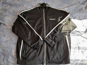 Спортивный костюм (2 фото из 2)