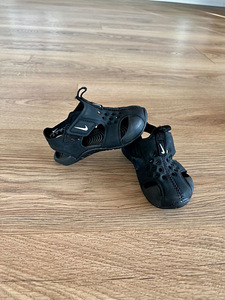 Nike вьетнамки размер 21 (1 фото из 1)