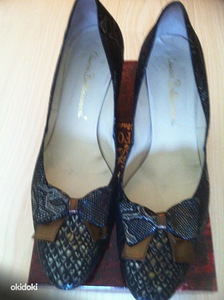 Naiste kingad ja clutch (2 foto / 3)