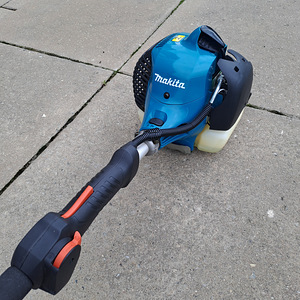 Trimmer Makita ER 2600L (2 foto / 7)