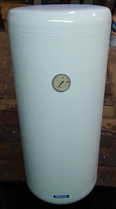 Elektriboiler 100 L (5 foto / 5)