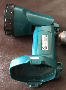 Makita akulamp ML140 (2 foto / 3)