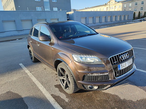 Audi Q7 S-line 176kw (12.2010) (2 foto / 14)