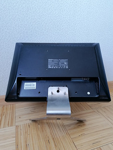 Monitor 19" philips (hwc7190t) (2 foto / 3)